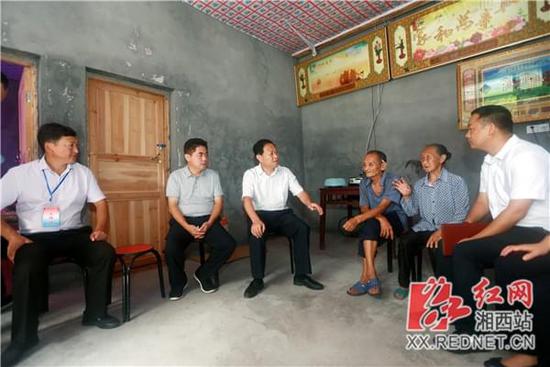 宋和村委會新任領導團隊引領村莊發展新篇章